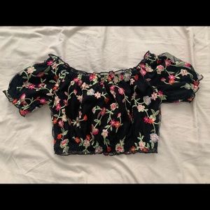 Puff sleeve crop top